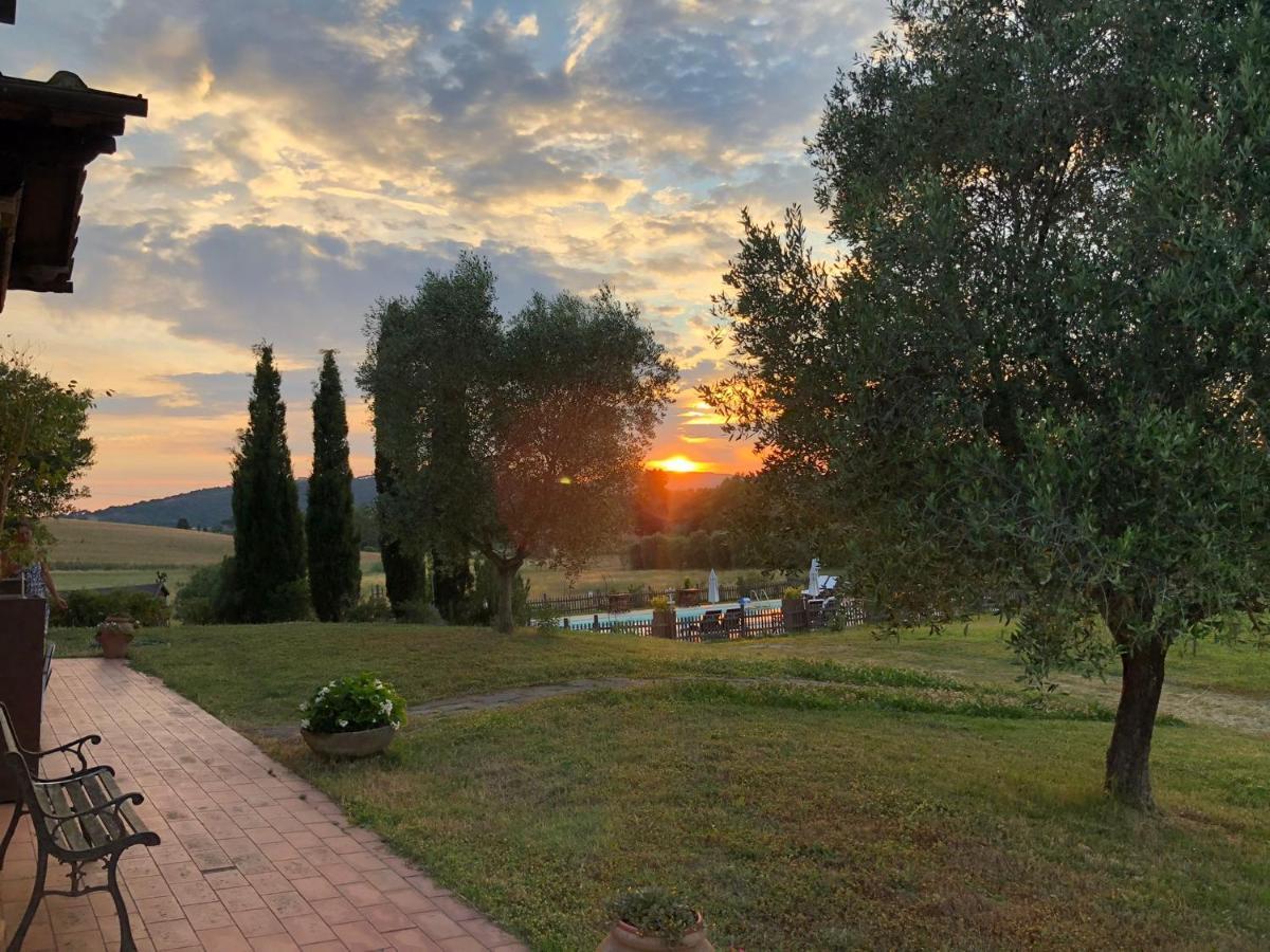 Bed And Breakfast Casale Del Sole Castellina Marittima Exterior foto
