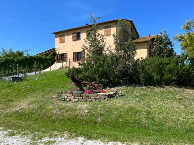Bed And Breakfast Casale Del Sole Castellina Marittima Exterior foto