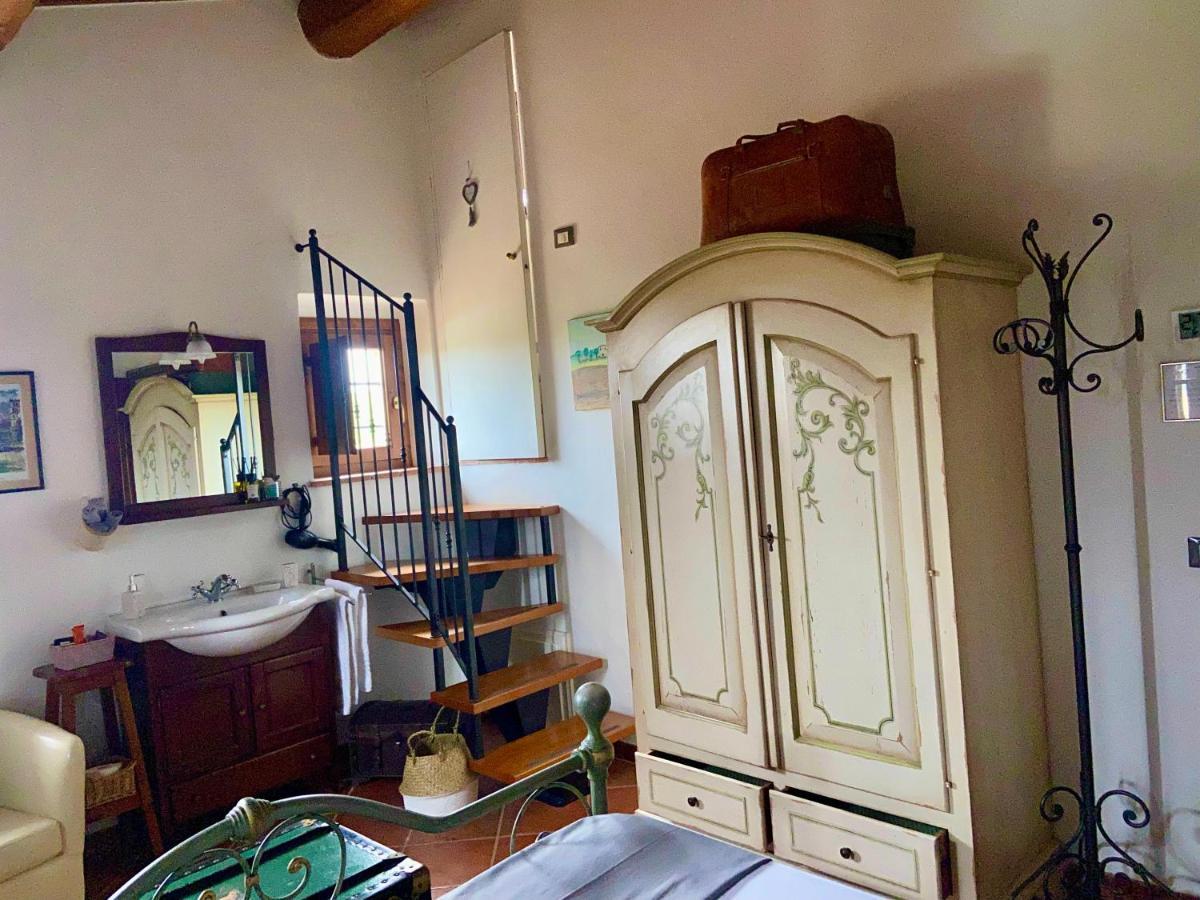Bed And Breakfast Casale Del Sole Castellina Marittima Exterior foto
